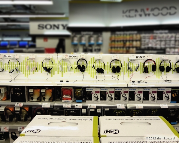 innenarchitektur_shop_sony kopfhörerdisplay